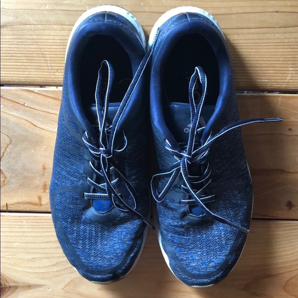 Adidas bounce running shoes size 10 good condition